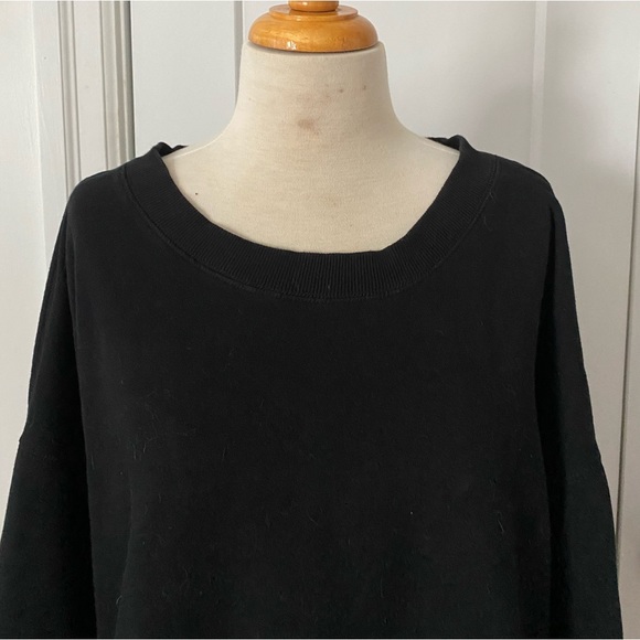 Hurley Sweater with open shoulders - Picture 4 of 9